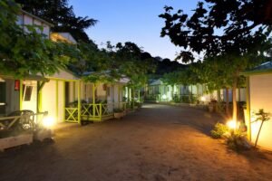 Conjunto de Bungalows "Plaza Catalunya" en el camping El Far